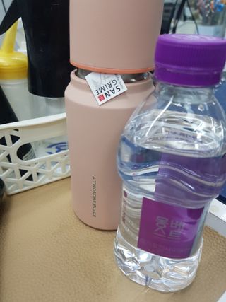 몽베스트 [MONTBEST] 330mL 20병 — 4.5점을 준 리뷰어가 2021년 10월 올린 사용 사진