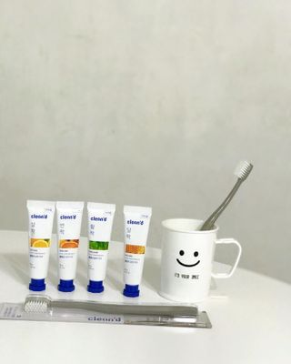주식회사 클린디 [클린디] 파우치에 쏙 넣어 밖에서도 치아건강🦷 챙기기 [맞춤 칫솔 + 치약  + 파우치 구성] — 5점을 준 리뷰어가 2021년 12월 올린 사용 사진