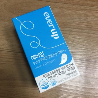 [몸엔용] 에버업 멀티비타민&미네랄, 눈건강 루테인 혈행건강 오메가3, 면역 프로바이오틱스 3종 택1 — 5점을 준 리뷰어가 2022년 4월 올린 사용 사진