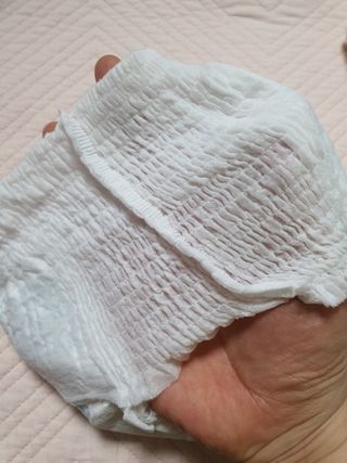 오브맘 밤 프리미엄 아기 기저귀 팬티형 밴드형 — 5점을 준 리뷰어가 2020년 12월 올린 사용 사진