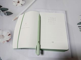 리훈 2023년 이야기다이어리 숏 날짜형 — 5점을 준 리뷰어가 2022년 12월 올린 사용 사진