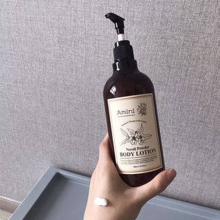 아미니 플라워테라피 바디로션  500ml 시리즈 — 5점을 준 리뷰어가 2021년 1월 올린 사용 사진