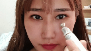산수시 일루미네이팅 펄 영양 다크서클 스틱 아이 크림 케어 15ml — 5점을 준 리뷰어가 2021년 6월 올린 사용 사진