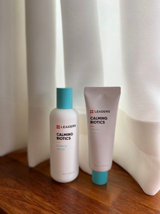 리더스코스메틱 리더스 카밍 바이오틱스 #1등 진정 기획세트 [에센스 워터150ml + 크림 마스크80ml] — 5점을 준 리뷰어가 2022년 9월 올린 사용 사진