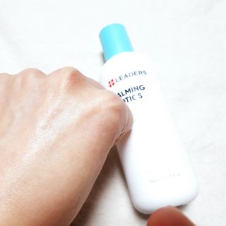 리더스코스메틱 리더스 카밍 바이오틱스 에센스 워터 — 5점을 준 리뷰어가 2021년 1월 올린 사용 사진