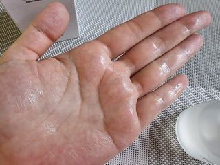 브에노 파리퀸 윌 페이스 오일 — 5점을 준 리뷰어가 2021년 8월 올린 사용 사진
