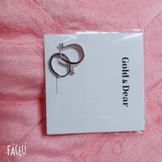 [골드앤디어] 지금 가장 핫한 신상, 빠르게 만나보세요 | 14K 사각 큐빅 라운드 원터치_3color 중 택 1 | — 5점을 준 리뷰어가 2021년 5월 올린 사용 사진