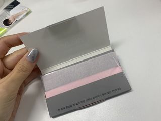 [갸스비] 메이크업은 그대로, 피지만 쏙 - BB킵 오일컨트롤 파우더 페이퍼 — 4.5점을 준 리뷰어가 2021년 10월 올린 사용 사진