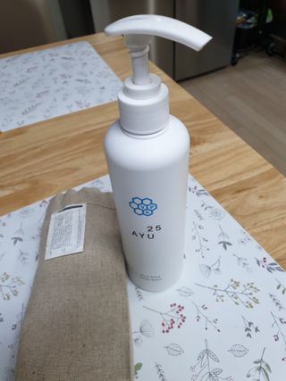 AYU25[아유트웬티파이브]피부 진정, 보습 와일즈 로즈 핸드워시 — 5점을 준 리뷰어가 2021년 3월 올린 사용 사진
