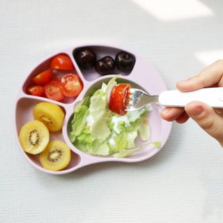 유비맘 캐릭터 실리콘 흡착 식판_색상 랜덤발송 — 5점을 준 리뷰어가 2021년 3월 올린 사용 사진