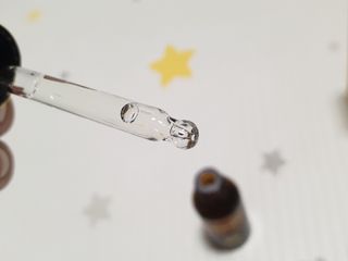 스킨큐어 산다화 비타민c 화이트닝 에센스 30ml — 5점을 준 리뷰어가 2022년 2월 올린 사용 사진