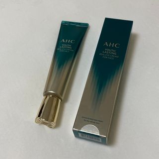[NEW 탄력유턴 아이크림] AHC 유스 래스팅 리얼 아이크림 포 페이스 — 5점을 준 리뷰어가 2021년 2월 올린 사용 사진