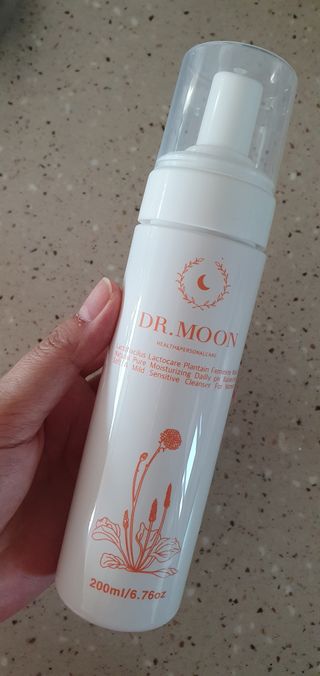 MF프리 [닥터문] 유산균 락토케어 질경초 여성청결제 200ml (폼타입) — 5점을 준 리뷰어가 2022년 9월 올린 사용 사진