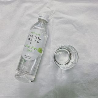 아쿠아스 플레이버워터 [아쿠아스] 제로칼로리 플레이버워터 복숭아/청포도 1BOX 20개입 — 4점을 준 리뷰어가 2021년 4월 올린 사용 사진