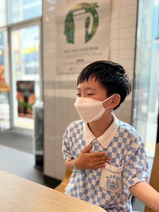 케이파이 항균 마스크 [케이파이] 항균 마스크 60매입 (개별 포장) 숨쉬기 편하여, 야외에서 운동할 때 사용이 편합니다. — 5점을 준 리뷰어가 2022년 7월 올린 사용 사진