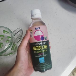더그레잇티 콤부차 [매일유업] 더그레잇티 44kcal 콤부차 300ml *12개입 (오리지널 6개+베리리치 6개) — 5점을 준 리뷰어가 2023년 8월 올린 사용 사진