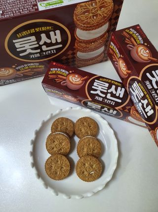 롯데제과 롯샌 카페크런치 — 5점을 준 리뷰어가 2021년 10월 올린 사용 사진