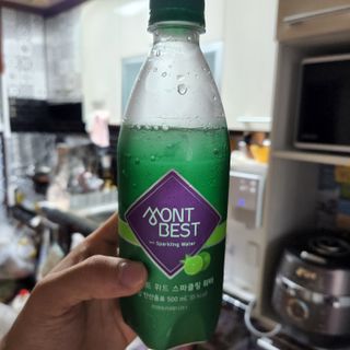 몽베스트 Montbest with Sparkling water Lime20병 — 5점을 준 리뷰어가 2022년 6월 올린 사용 사진