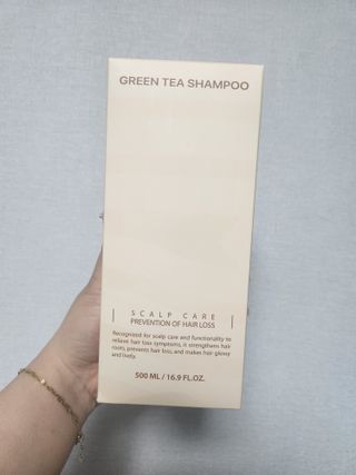 프리마인 더이상 뻣뻣하고 효과없는 탈모샴푸는 NO. 근본부터 케어하는 셀베이스 그린티샴푸(500ml) — 5점을 준 리뷰어가 2023년 2월 올린 사용 사진