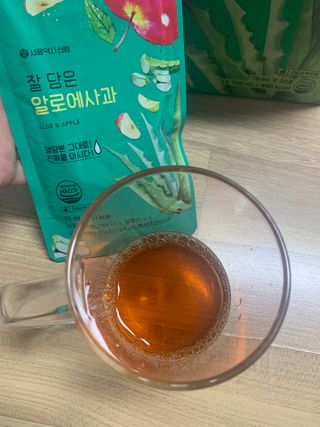 서울약사신협 잘 담은 알로애사과_70ml x 30포 — 5점을 준 리뷰어가 2021년 10월 올린 사용 사진