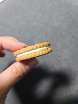롯데제과 롯샌 카페크런치 — 5점을 준 리뷰어가 2021년 10월 올린 사용 사진