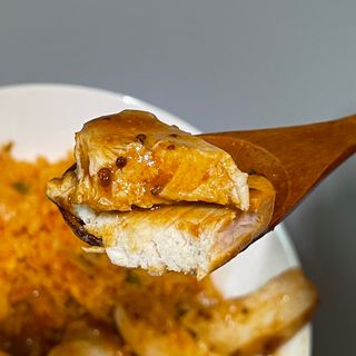 굽네몰 [굽네] 소스가 맛있는 닭가슴살 슬라이스 4종 — 5점을 준 리뷰어가 2021년 4월 올린 사용 사진
