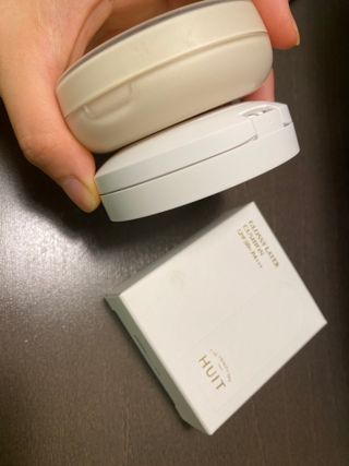 위뜨 글로시 레이어 쿠션 — 4점을 준 리뷰어가 2022년 7월 올린 사용 사진