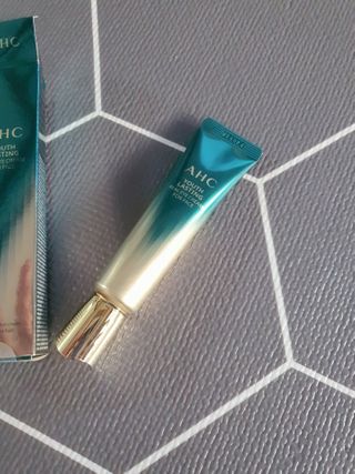 [NEW 탄력유턴 아이크림] AHC 유스 래스팅 리얼 아이크림 포 페이스 — 5점을 준 리뷰어가 2021년 1월 올린 사용 사진
