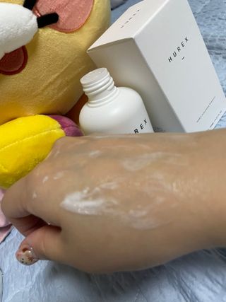 [HUREX] 휴렉스 볼류마이징 탈모완화 기능성 샴푸 150ml x 2개 — 4점을 준 리뷰어가 2021년 9월 올린 사용 사진