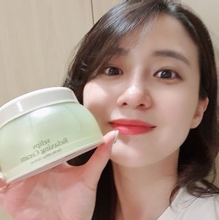 카오리온코스메틱스 사카로미세스와 시카의 만남        릴리피 릴렉싱 크림 진정한 탄력을 경험해보세요 — 5점을 준 리뷰어가 2021년 6월 올린 사용 사진