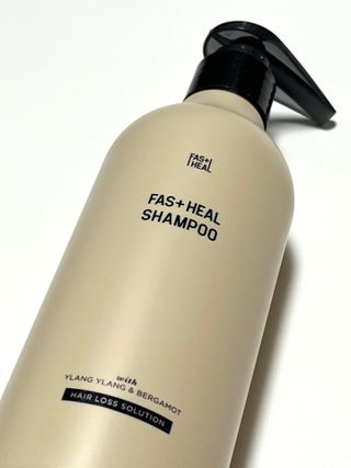패스트힐(fast heal) 패스트힐 탈모증상완화샴푸 470ml — 3점을 준 리뷰어가 2023년 9월 올린 사용 사진