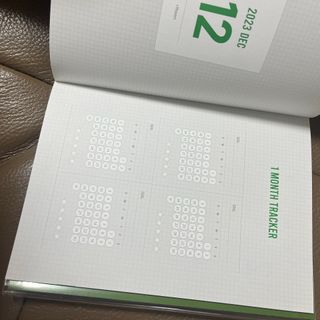 리훈 2023년 아이라이크 모눈 다이어리 미니달력 세트 — 5점을 준 리뷰어가 2022년 12월 올린 사용 사진