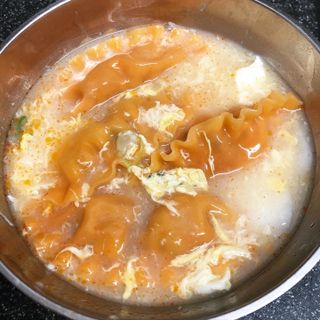 한만두 진한 해물맛 짬뽕만두 1kg — 4.5점을 준 리뷰어가 2021년 4월 올린 사용 사진