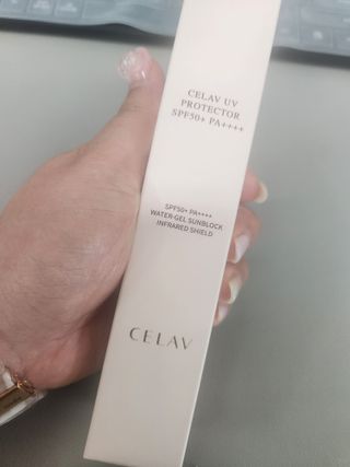 프리마인 선크림만 바꿨을 뿐인데 매일 물 2L챙겨먹고 기초케어 완벽하게 한 물빛피부 완성,셀라브UV프로텍터 — 5점을 준 리뷰어가 2023년 7월 올린 사용 사진