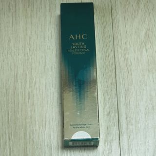 [NEW 탄력유턴 아이크림] AHC 유스 래스팅 리얼 아이크림 포 페이스 — 5점을 준 리뷰어가 2021년 4월 올린 사용 사진