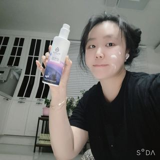 오일아리아 뉴트리 모이스처라이징 세사미 씨드 오일로션 & 데일리 디톡스 세사미 그라운즈 바디스크럽 — 4점을 준 리뷰어가 2023년 8월 올린 사용 사진