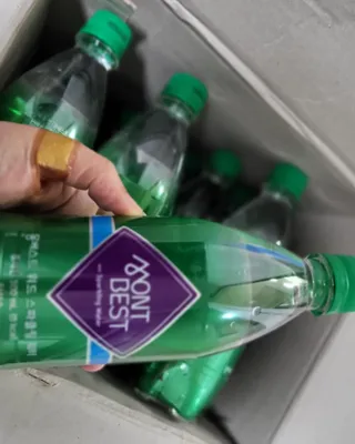 몽베스트 Montbest with Sparkling water Plain 20병 — 5점을 준 리뷰어가 2023년 2월 올린 사용 사진