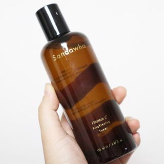 스킨큐어 산다화 비타민c 화이트닝 토너 150ml — 5점을 준 리뷰어가 2022년 2월 올린 사용 사진
