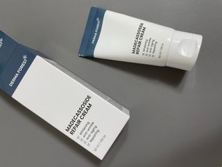 더마포레스트 마데카소사이드 리페어 크림 / 캐비아추출물 병풀추출물 시카케어 미백 주름개선 — 5점을 준 리뷰어가 2021년 6월 올린 사용 사진