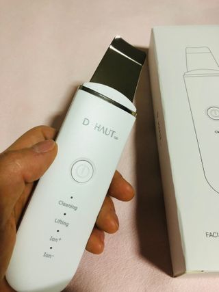 디하우트 랩 4 in 1 갈바닉 아쿠아 워터 필링기 스킨스크러버 — 5점을 준 리뷰어가 2021년 11월 올린 사용 사진
