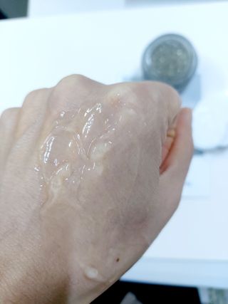 [NEW_버진팜스 푸딩수딩] 투명 푸딩젤이 선사하는 빠른 진정과 깨끗한 피부결 정돈 — 5점을 준 리뷰어가 2021년 10월 올린 사용 사진