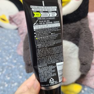 [갸스비] 지성 남성을 위한 포어케어 클렌징폼 — 5점을 준 리뷰어가 2021년 10월 올린 사용 사진
