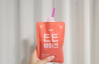 [덜다] 든든 식물성 단백질 쉐이크 40g X 7입 (곡물/딸기) — 5점을 준 리뷰어가 2023년 7월 올린 사용 사진