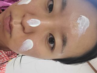 메타포레 12PM  카밍 선스크린 — 5점을 준 리뷰어가 2021년 8월 올린 사용 사진