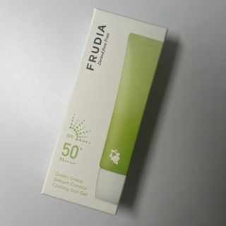 [후르디아] 겉보속촉 피지 컨트롤 청포도 선젤 — 4.5점을 준 리뷰어가 2023년 8월 올린 사용 사진