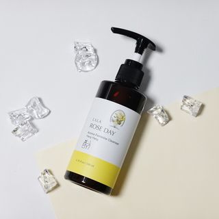 라라로즈데이 시즌2 여성청결제 200ml 아로마 페미민 클렌저, 독일더마인증 — 5점을 준 리뷰어가 2021년 8월 올린 사용 사진