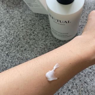 레츄얼 더 센트 바디로션 시크릿 파라다이스(500ml) — 5점을 준 리뷰어가 2022년 6월 올린 사용 사진