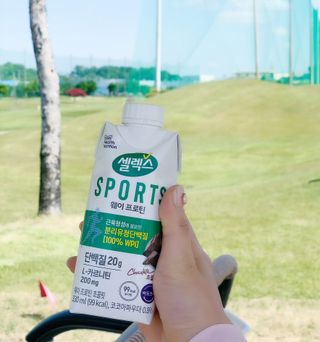 셀렉스스포츠 셀렉스 스포츠 웨이 프로틴 초콜릿 _ 330ml x 12팩 — 5점을 준 리뷰어가 2021년 5월 올린 사용 사진