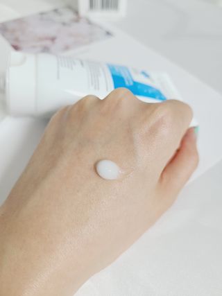 랑벨 수퍼내츄럴 아쿠아 수딩 크림 100ml — 5점을 준 리뷰어가 2022년 5월 올린 사용 사진