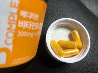 메디타민 비타민B 컴플렉스 — 5점을 준 리뷰어가 2021년 10월 올린 사용 사진